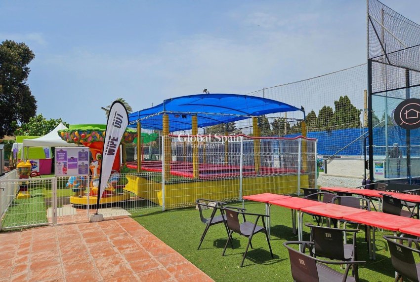 Revente - APPARTEMENT -
TORREVIEJA - Playa de los Locos