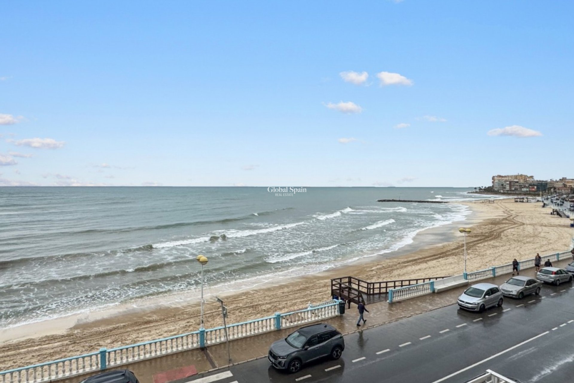 Revente - APPARTEMENT -
TORREVIEJA - Playa de los Locos