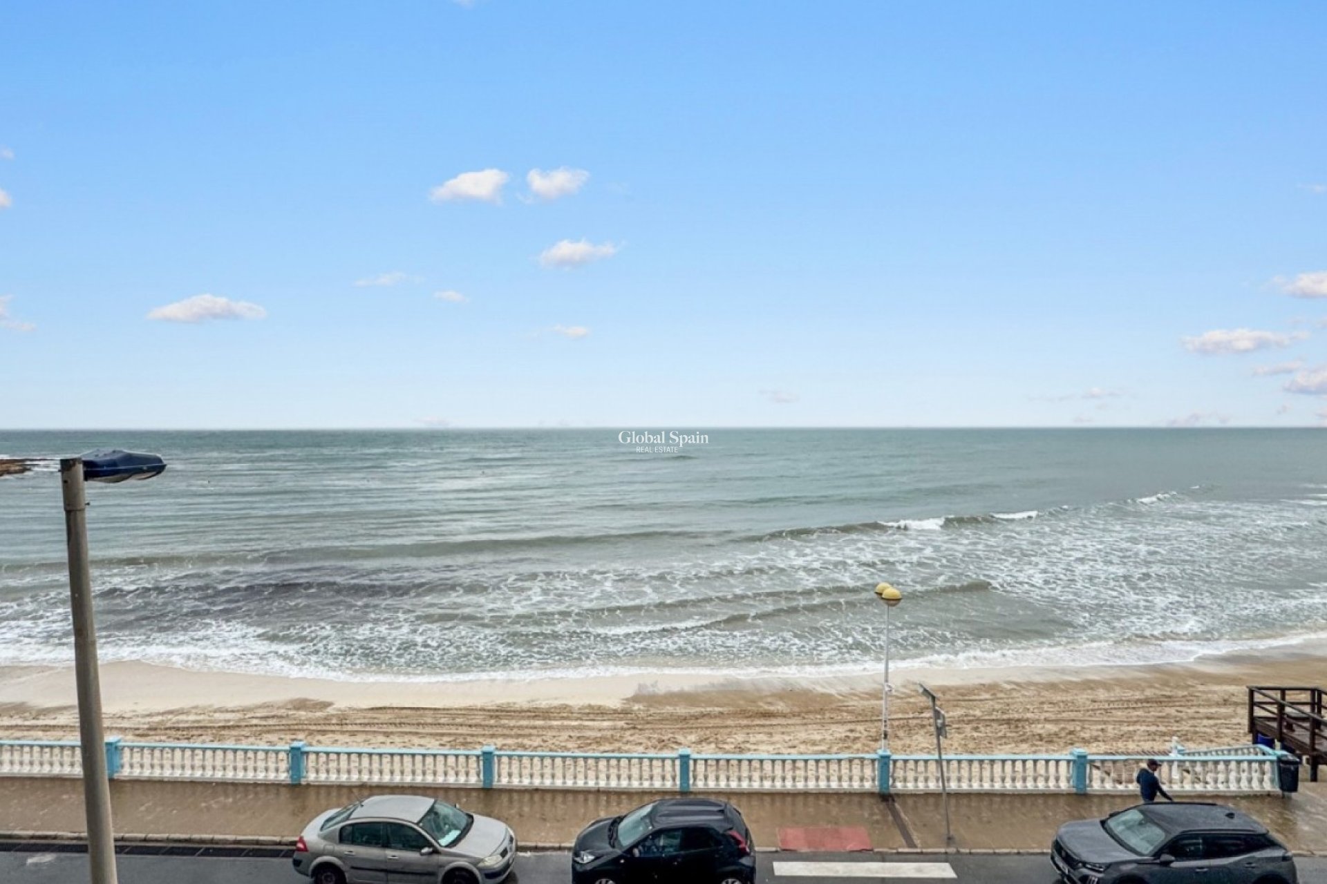 Revente - APPARTEMENT -
TORREVIEJA - Playa de los Locos