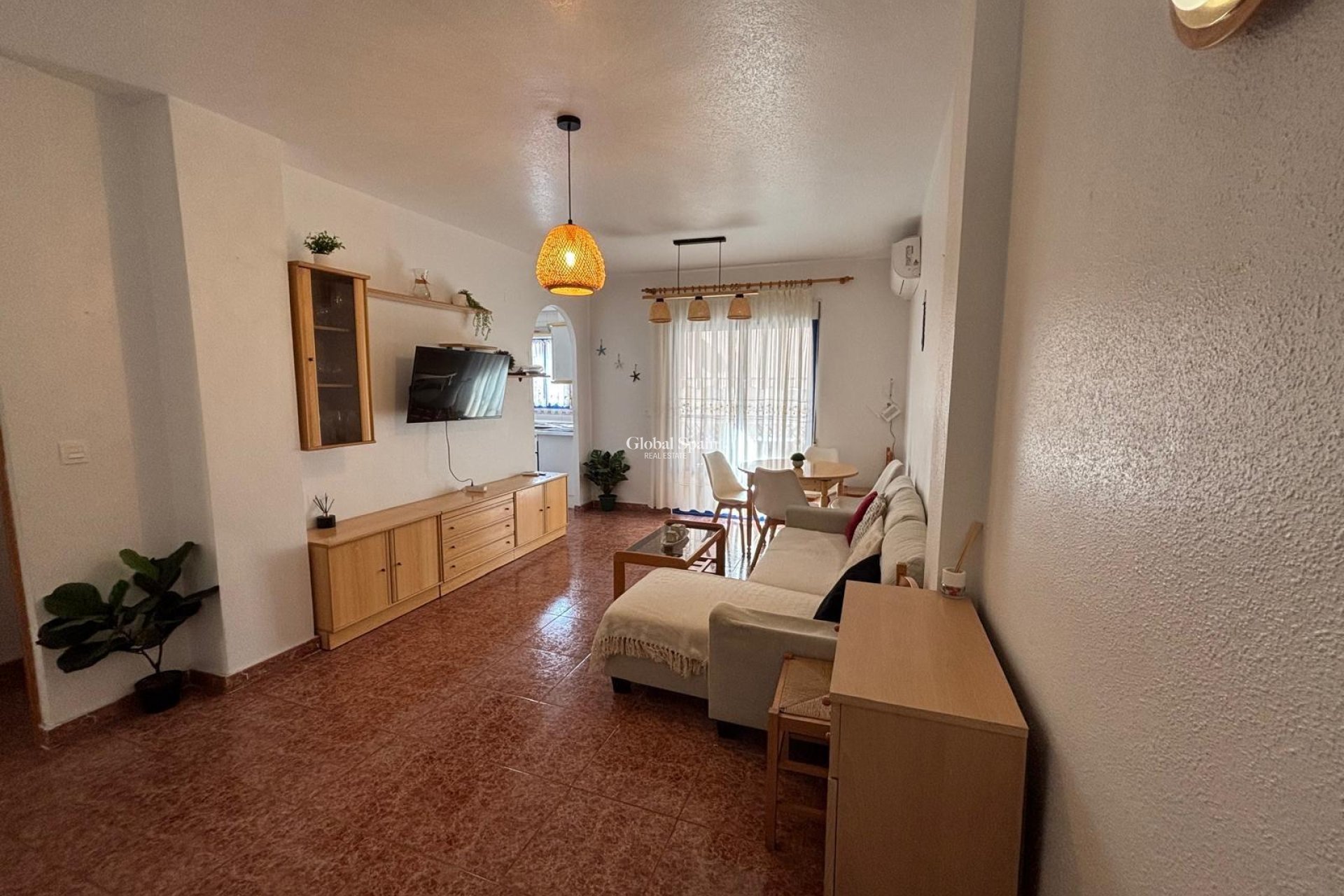 Revente - APPARTEMENT -
TORREVIEJA - Playa de los Locos