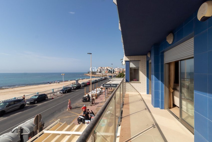 Revente - APPARTEMENT -
TORREVIEJA - Playa de los locos