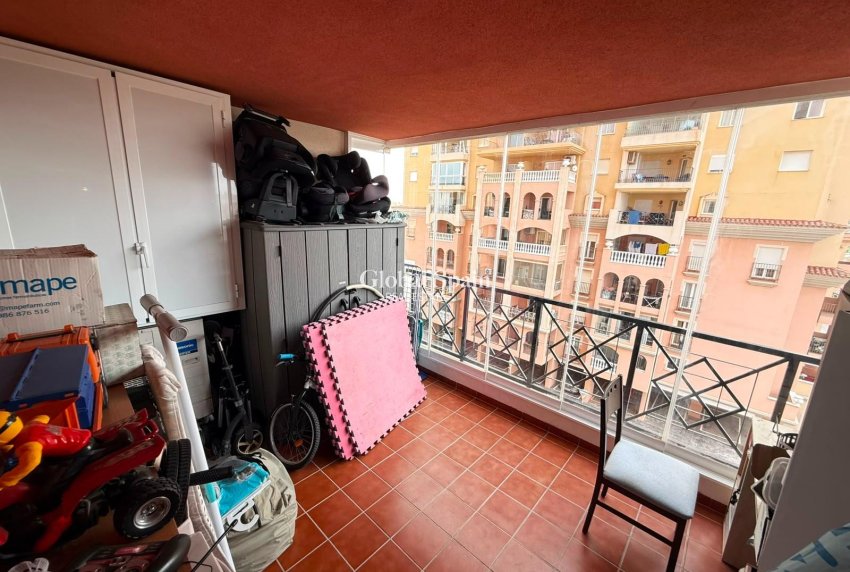 Revente - APPARTEMENT -
TORREVIEJA - Playa de los Locos