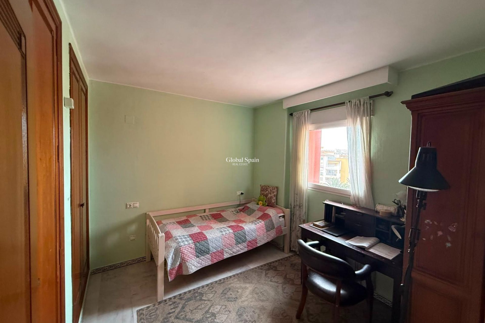 Revente - APPARTEMENT -
TORREVIEJA - Playa de los Locos