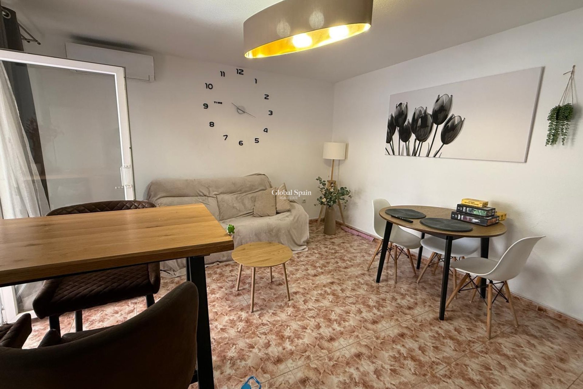 Revente - APPARTEMENT -
TORREVIEJA - Playa de los Locos