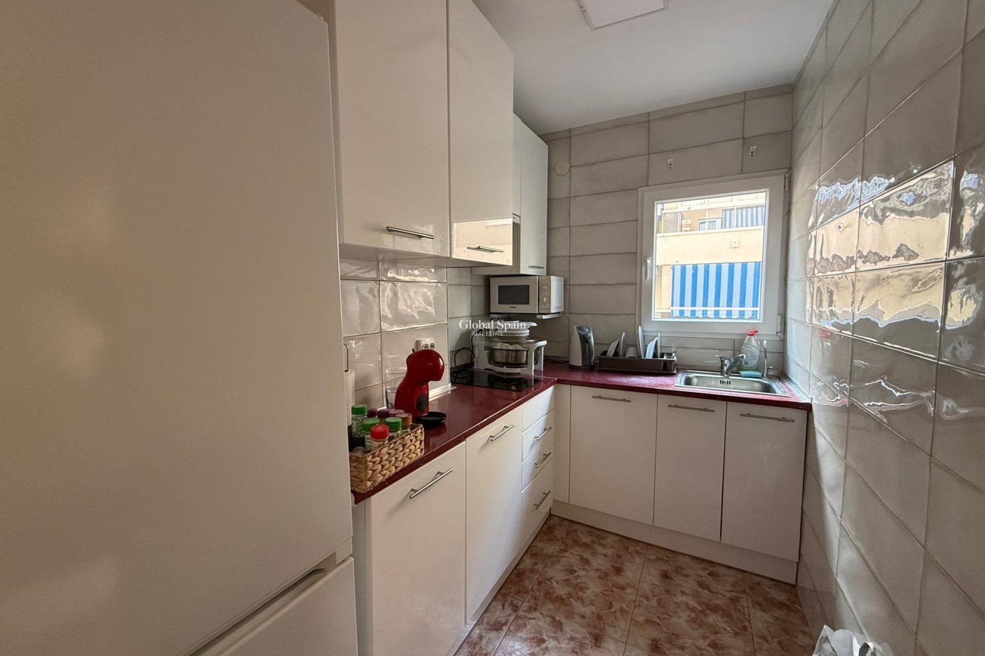 Revente - APPARTEMENT -
TORREVIEJA - Playa de los Locos