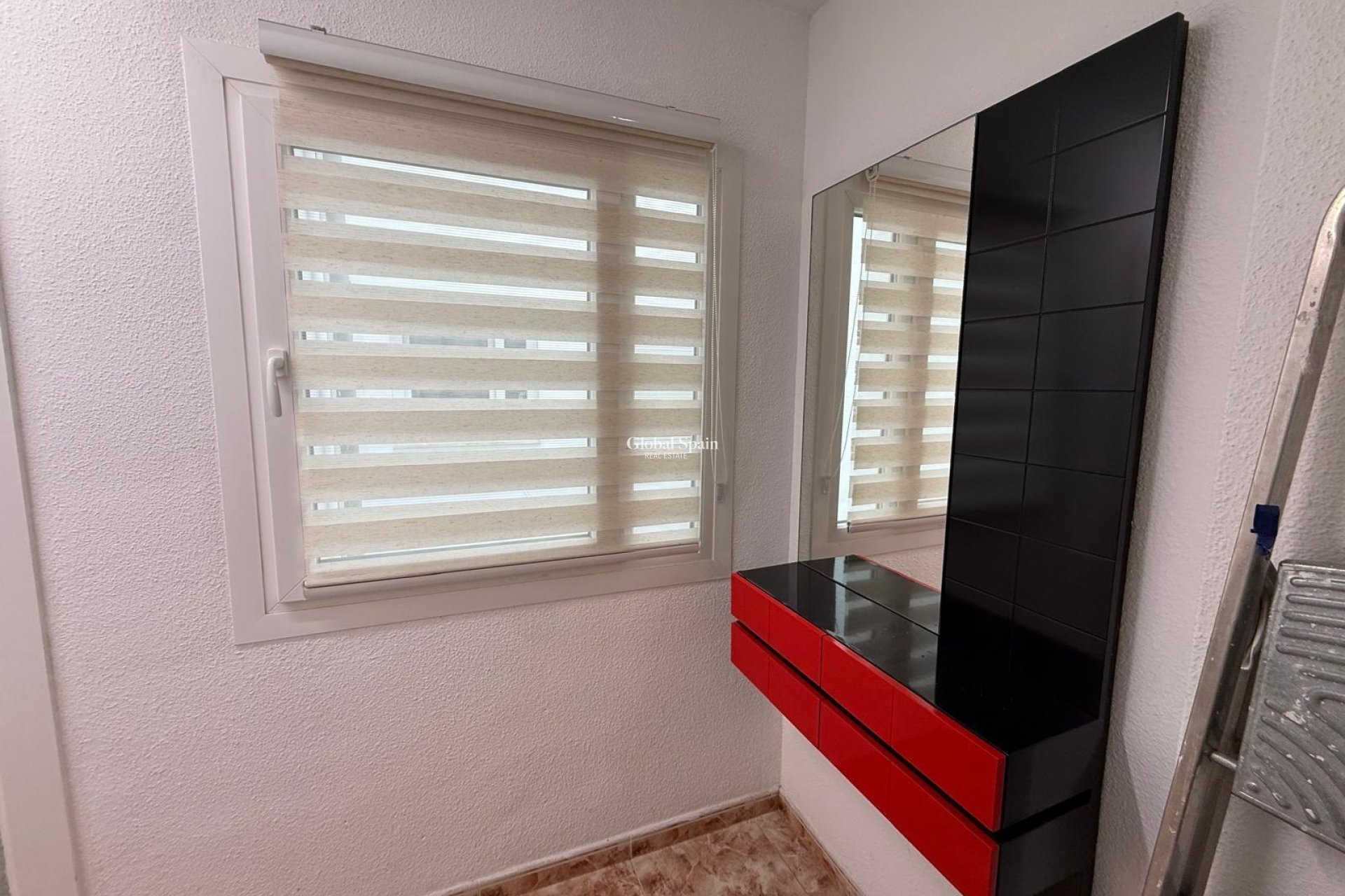 Revente - APPARTEMENT -
TORREVIEJA - Playa de los Locos
