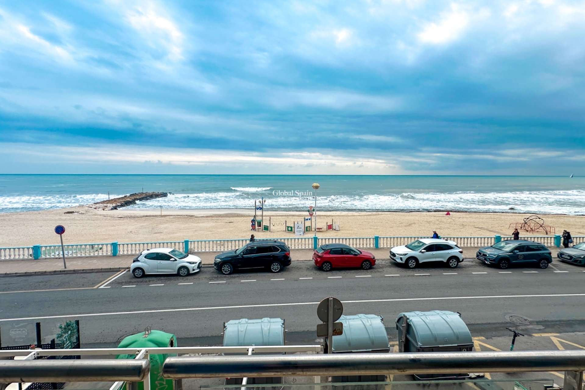 Revente - APPARTEMENT -
TORREVIEJA - Playa de los Locos