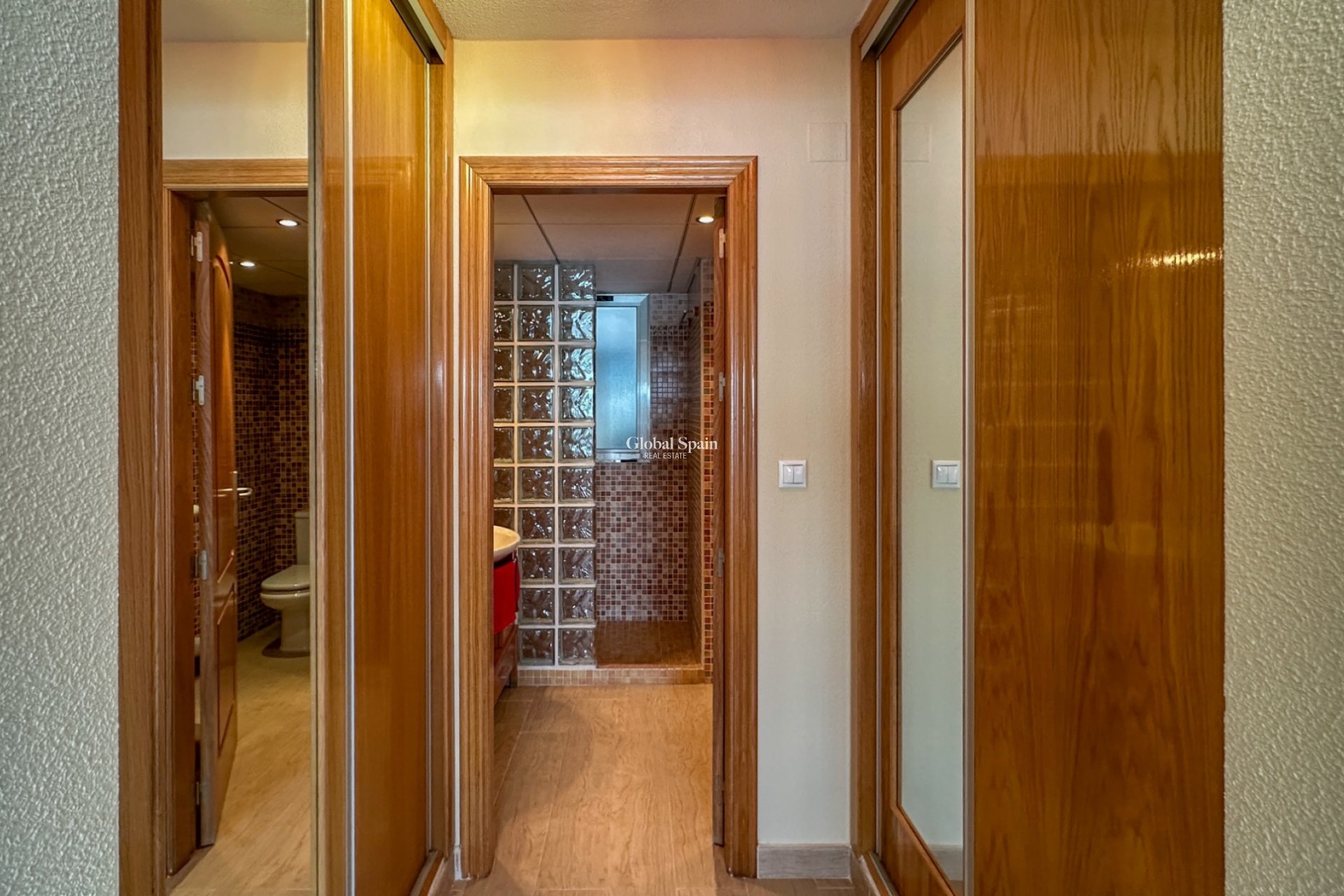 Revente - APPARTEMENT -
TORREVIEJA - Playa de los Locos