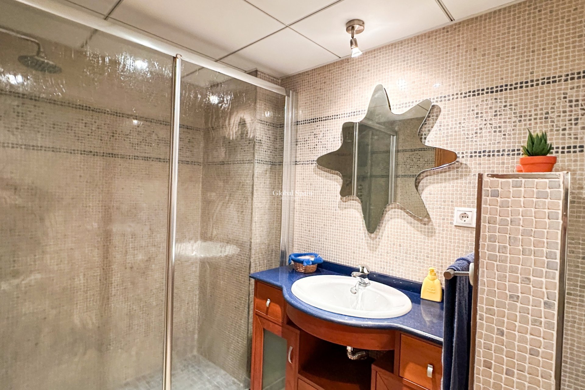 Revente - APPARTEMENT -
TORREVIEJA - Playa de los Locos