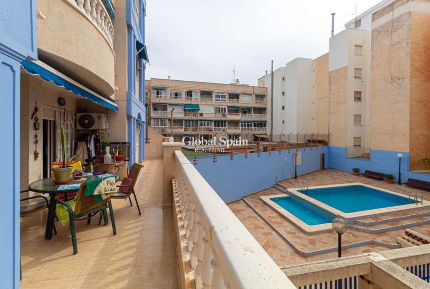 Revente - Appartement -
TORREVIEJA - Playa de los locos