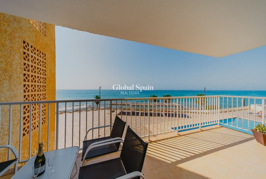 Revente - Appartement -
TORREVIEJA - Playa del cura