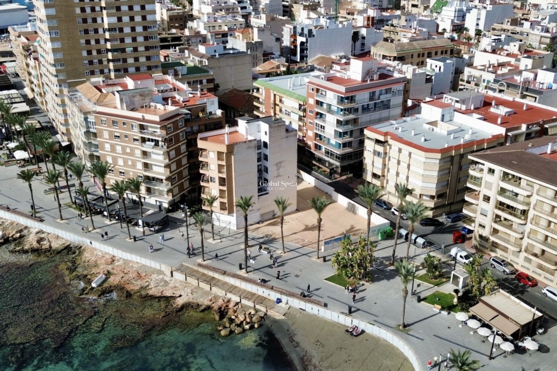 Revente - Appartement -
TORREVIEJA - Playa del Cura