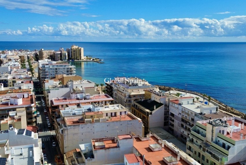 Revente - Appartement -
TORREVIEJA - Playa del Cura