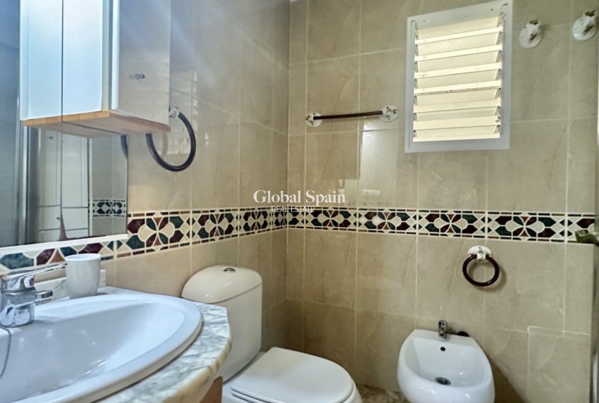 Revente - Appartement -
TORREVIEJA - Playa del Cura