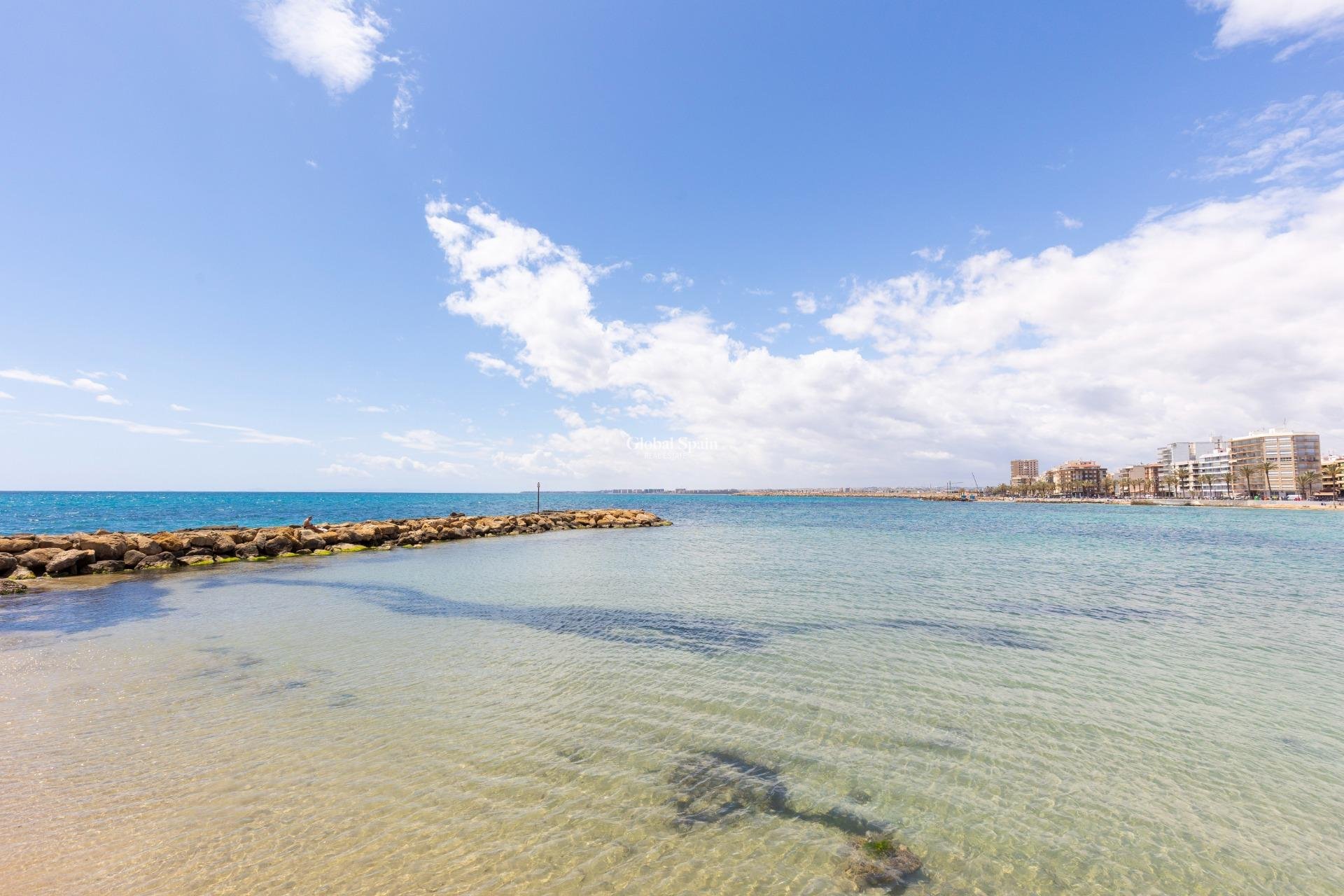 Revente - Appartement -
TORREVIEJA - Playa del cura