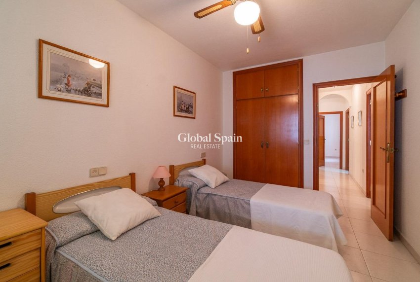Revente - Appartement -
TORREVIEJA - Playa del cura