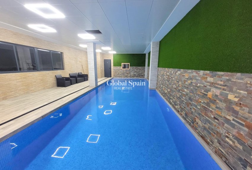 Revente - APPARTEMENT -
TORREVIEJA - Playa del Cura