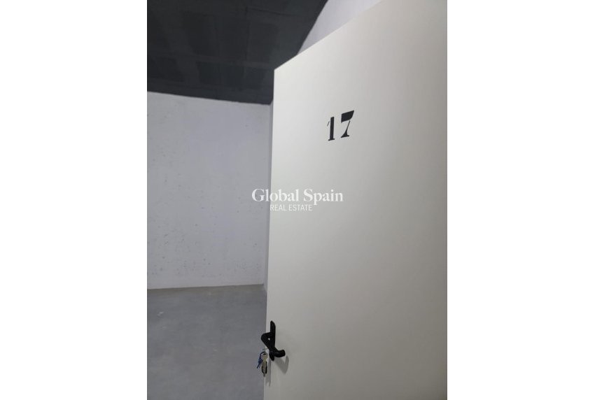 Revente - APPARTEMENT -
TORREVIEJA - Playa del Cura