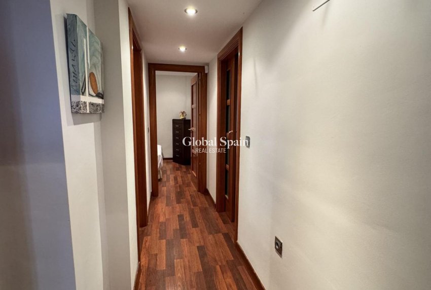 Revente - APPARTEMENT -
TORREVIEJA - Playa del Cura