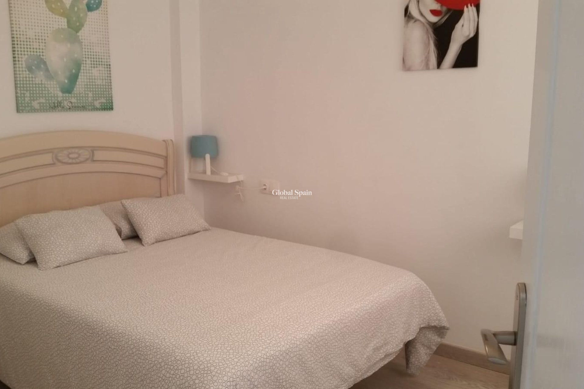 Revente - APPARTEMENT -
TORREVIEJA - Playa del Cura