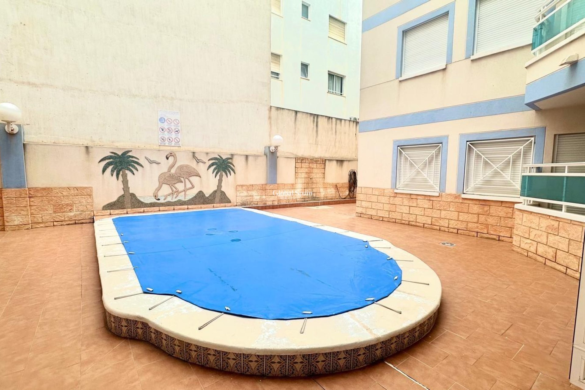 Revente - APPARTEMENT -
TORREVIEJA - Playa del Cura