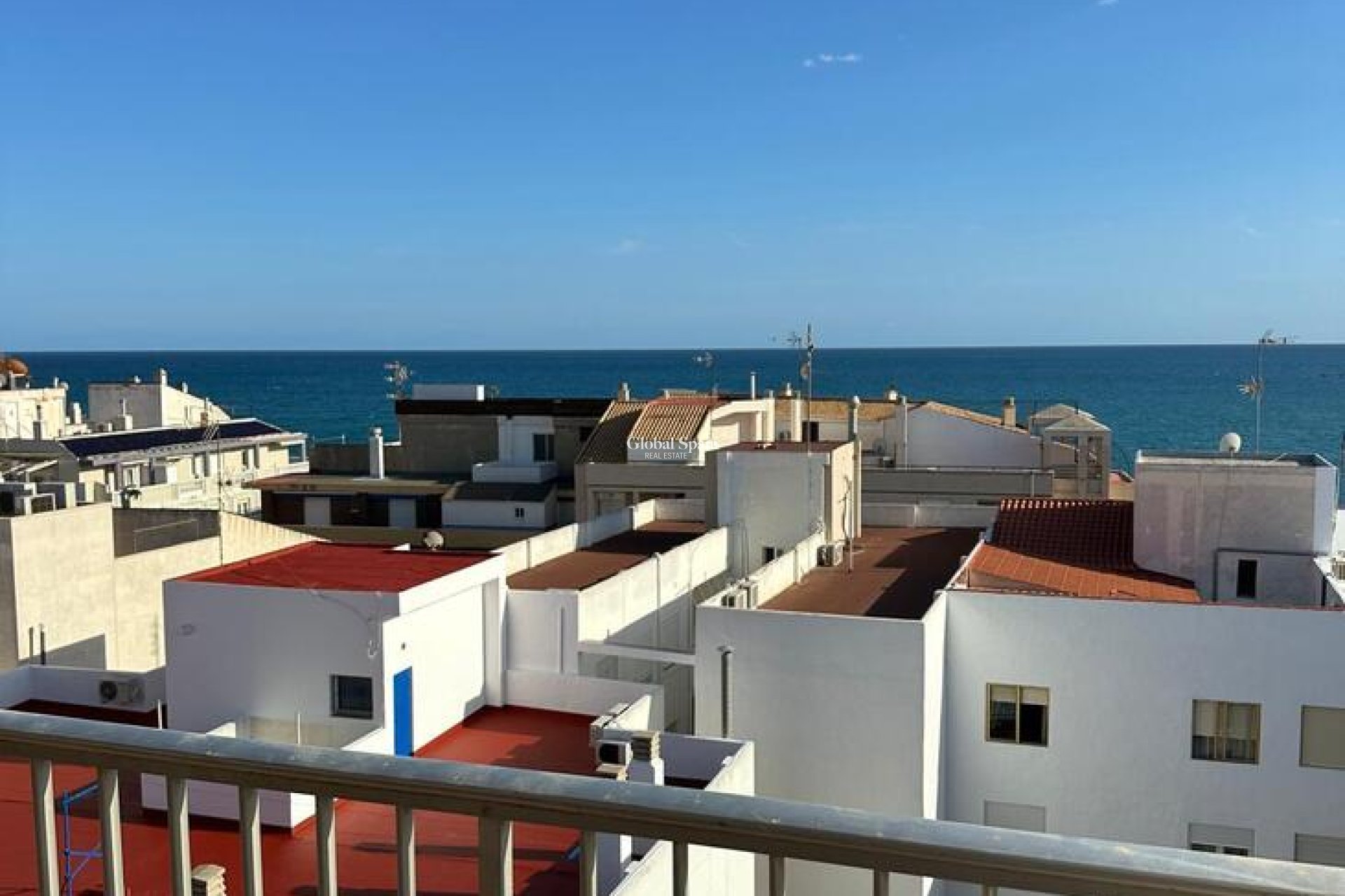 Revente - APPARTEMENT -
TORREVIEJA - Playa del Cura