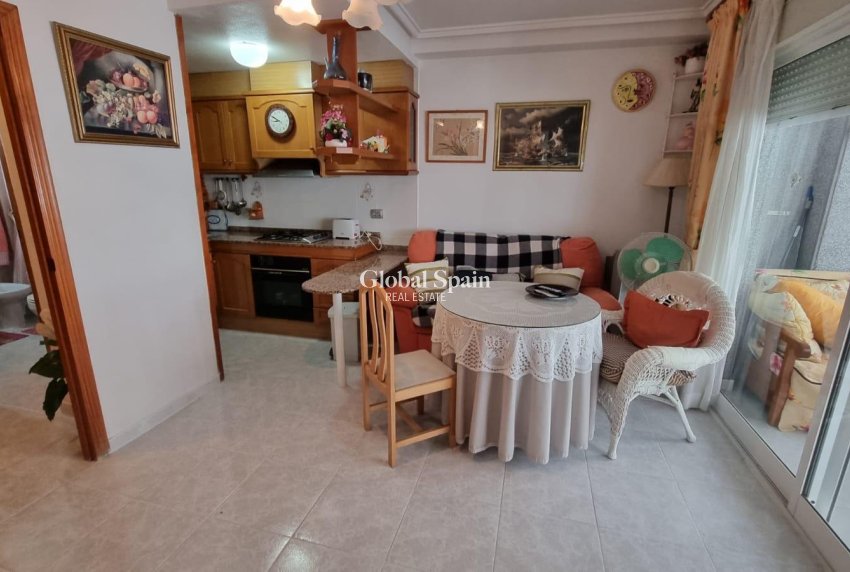 Revente - APPARTEMENT -
TORREVIEJA - Playa del Cura