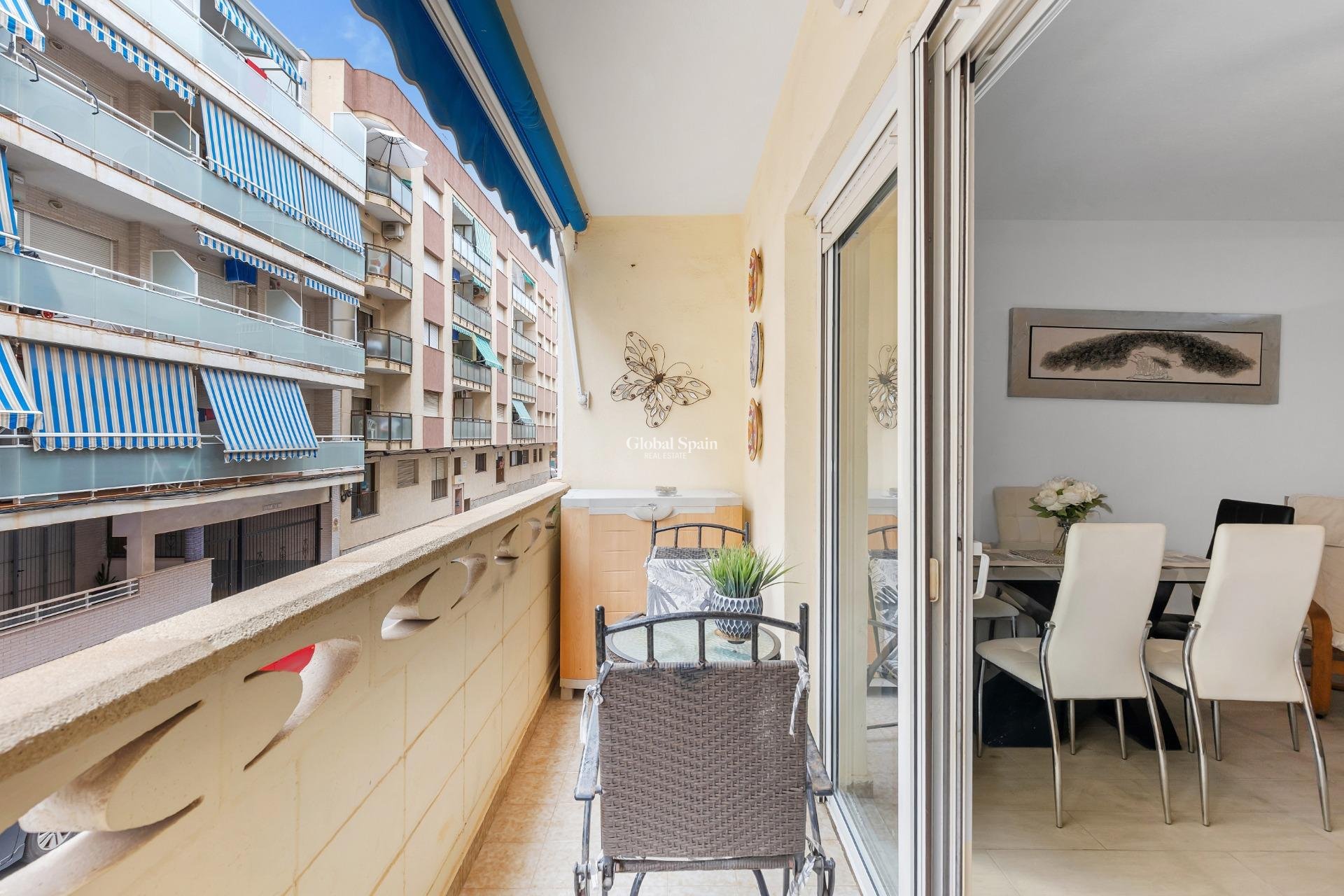 Revente - APPARTEMENT -
TORREVIEJA - Playa del Cura