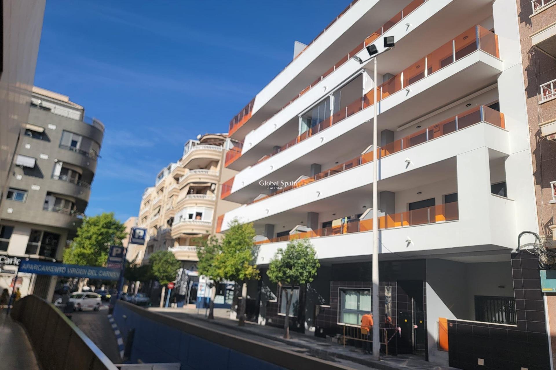 Revente - APPARTEMENT -
TORREVIEJA - Playa del Cura
