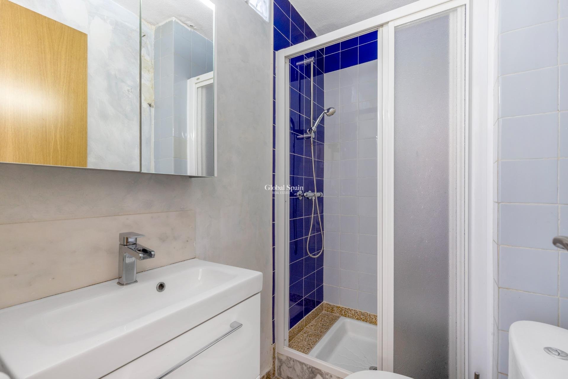 Revente - APPARTEMENT -
TORREVIEJA - Playa del cura