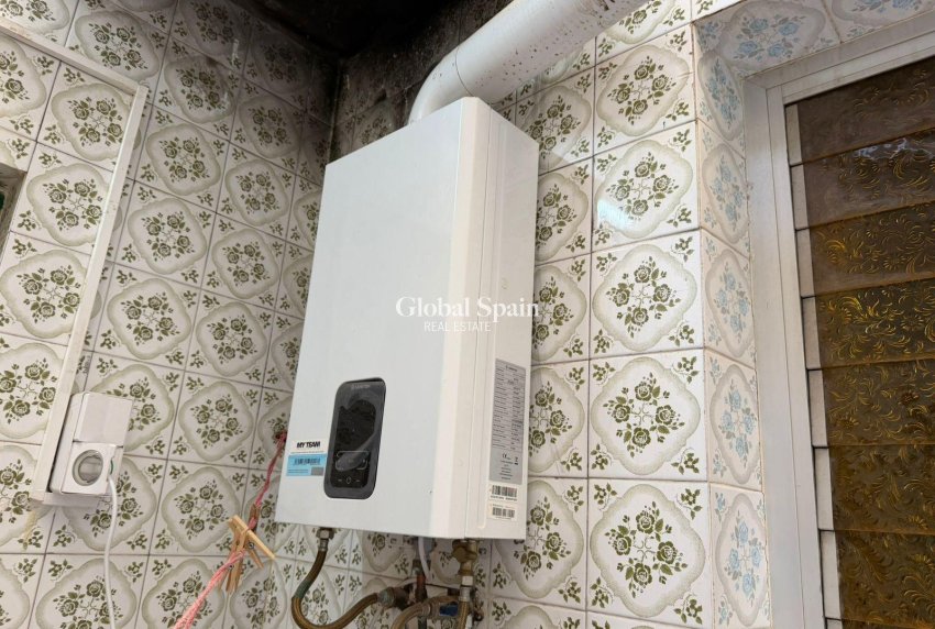 Revente - APPARTEMENT -
TORREVIEJA - Playa del Cura