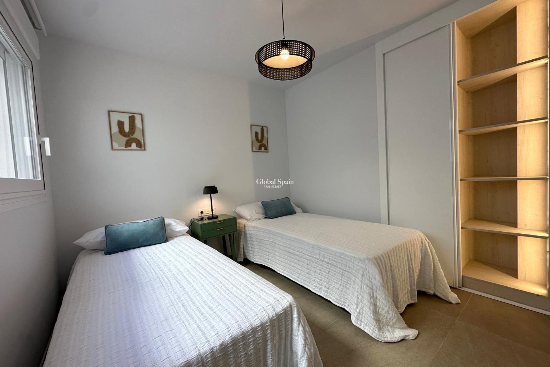 Revente - APPARTEMENT -
TORREVIEJA - Playa del Cura