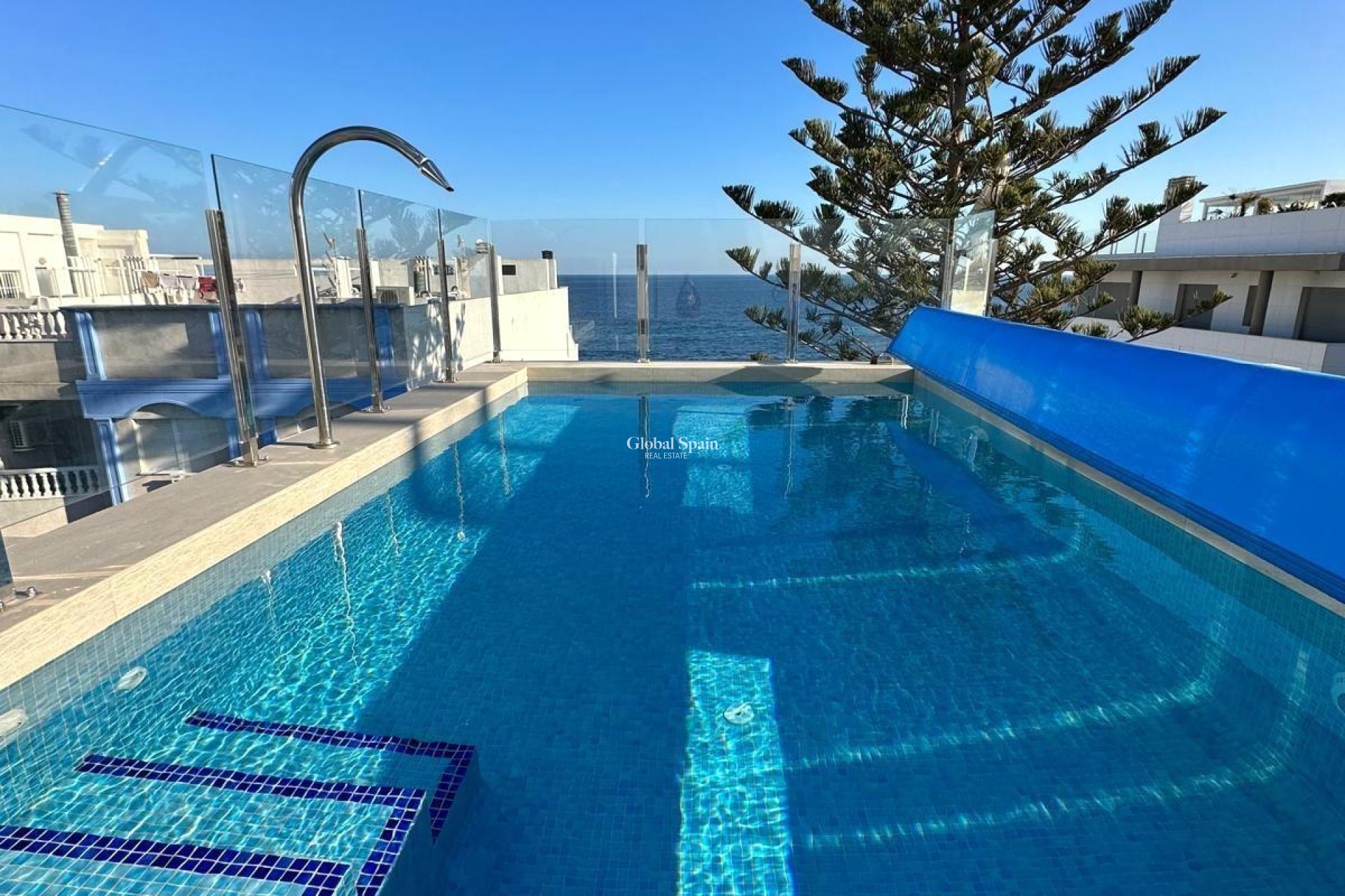 Revente - APPARTEMENT -
TORREVIEJA - Playa del Cura