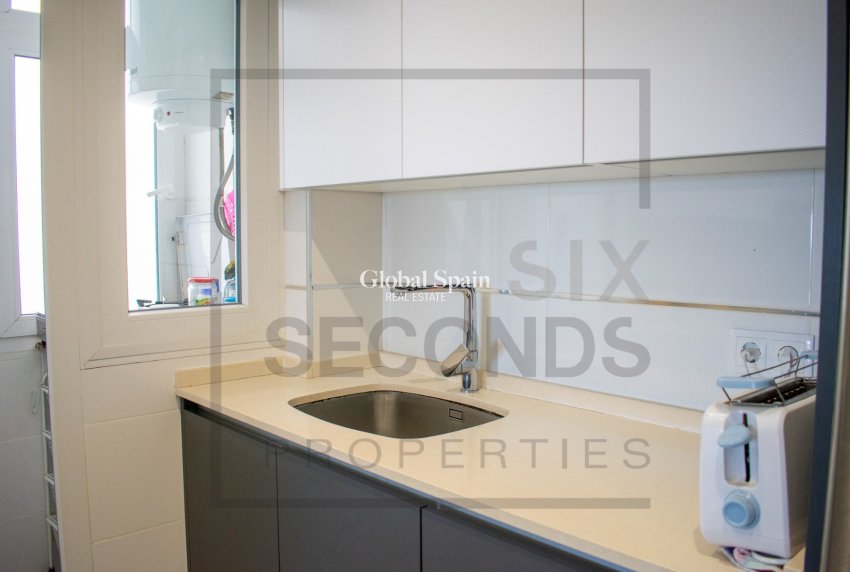 Revente - APPARTEMENT -
TORREVIEJA - Playa del Cura