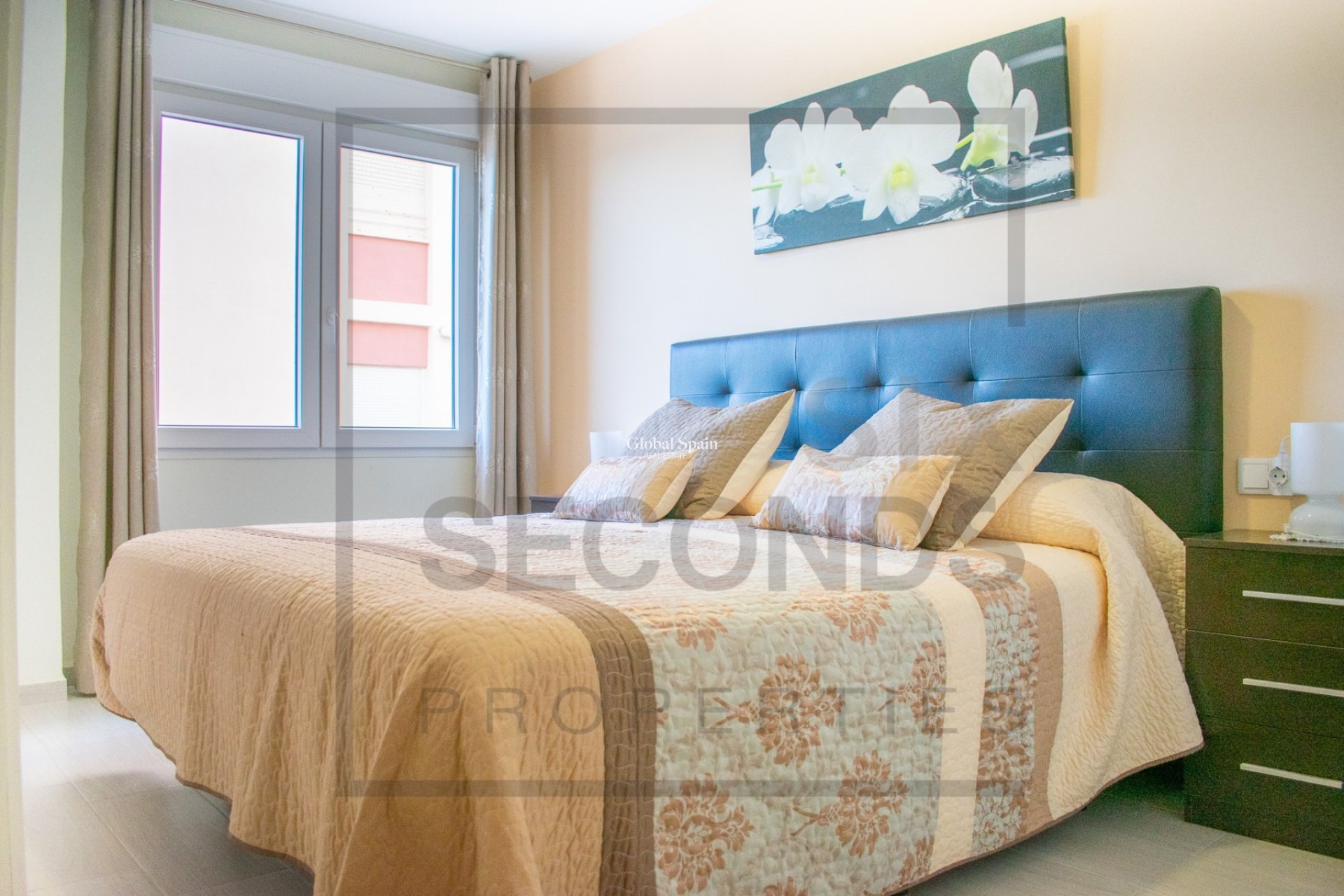Revente - APPARTEMENT -
TORREVIEJA - Playa del Cura
