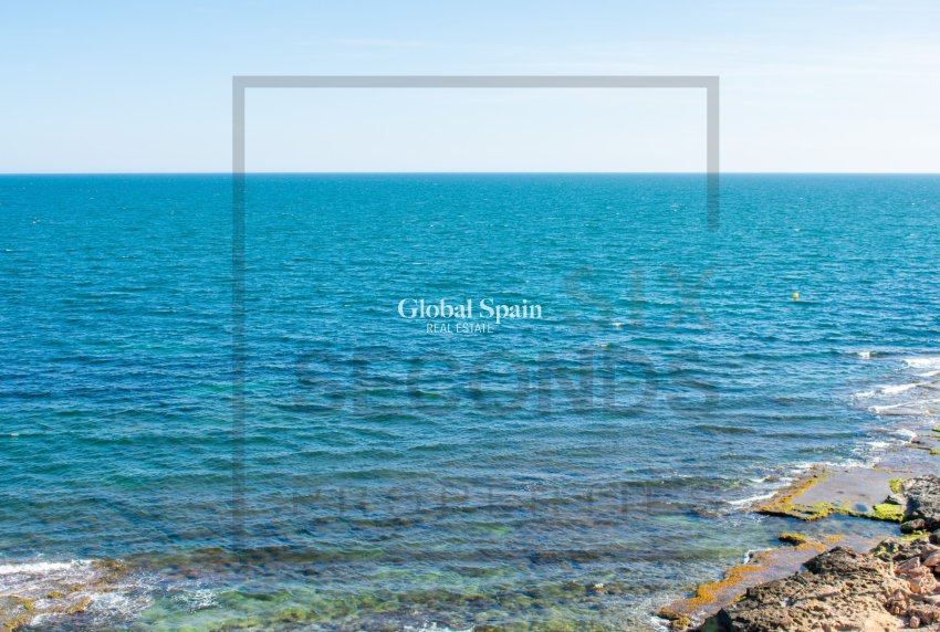 Revente - APPARTEMENT -
TORREVIEJA - Playa del Cura