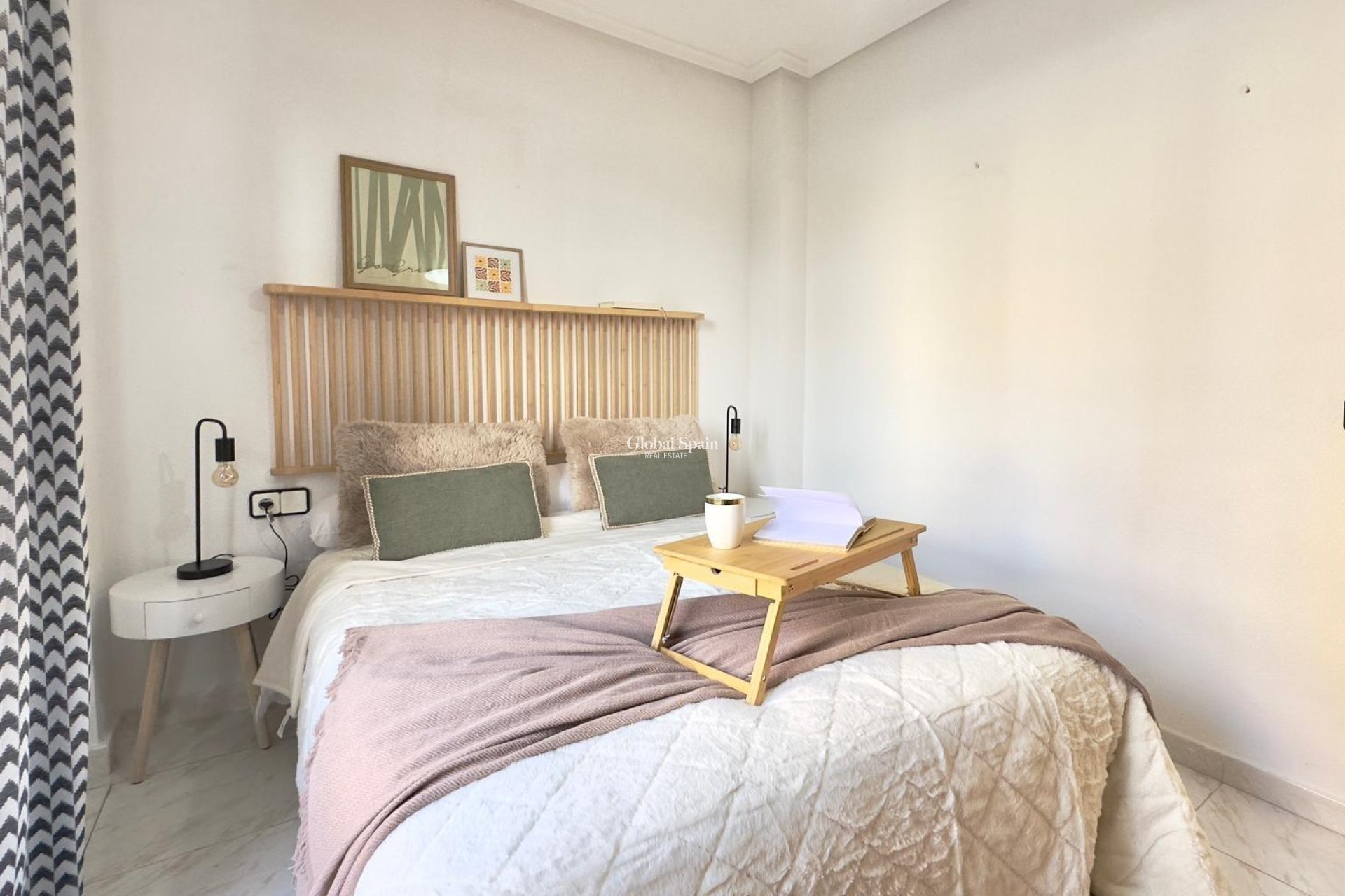 Revente - APPARTEMENT -
TORREVIEJA - Playa del Cura