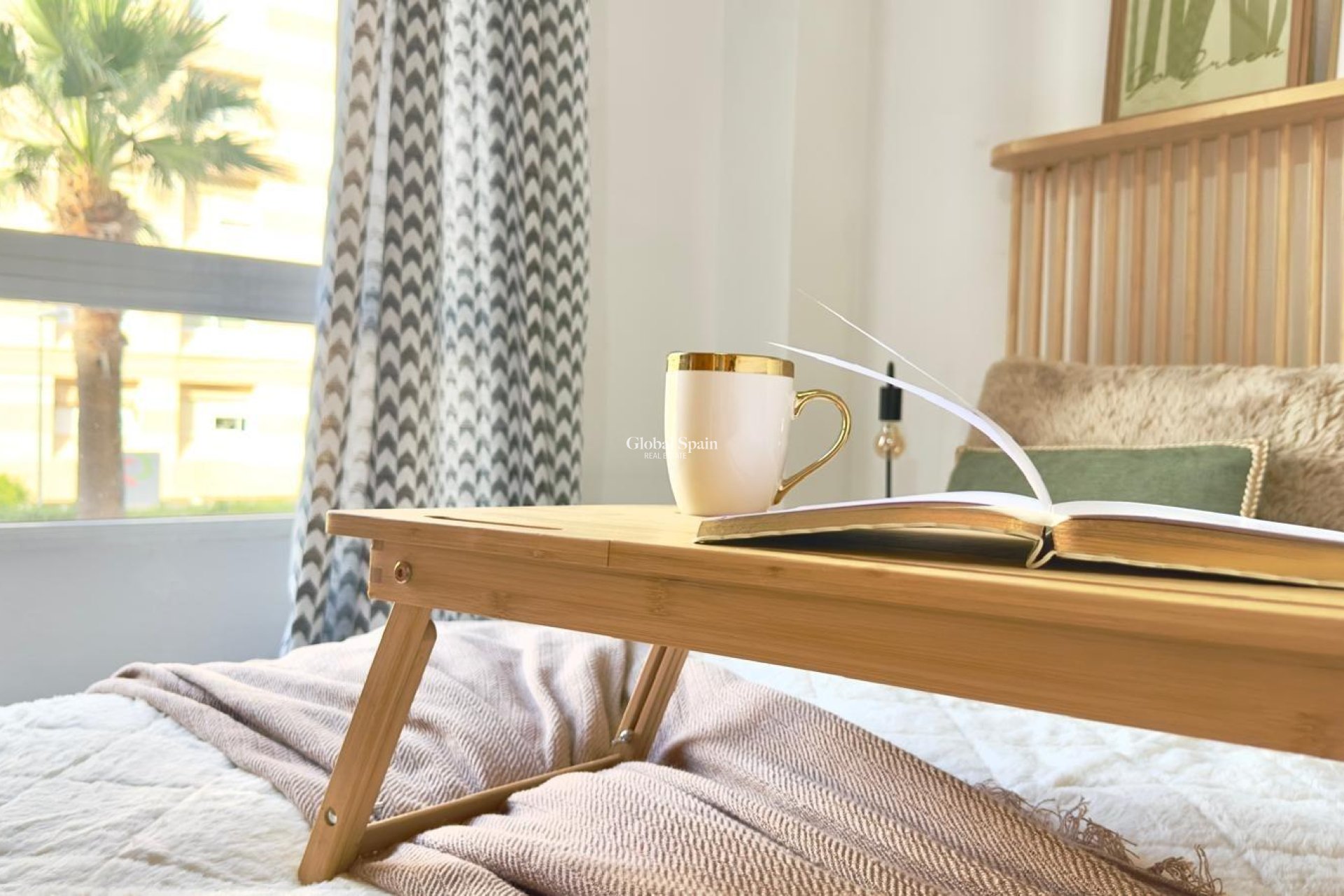 Revente - APPARTEMENT -
TORREVIEJA - Playa del Cura