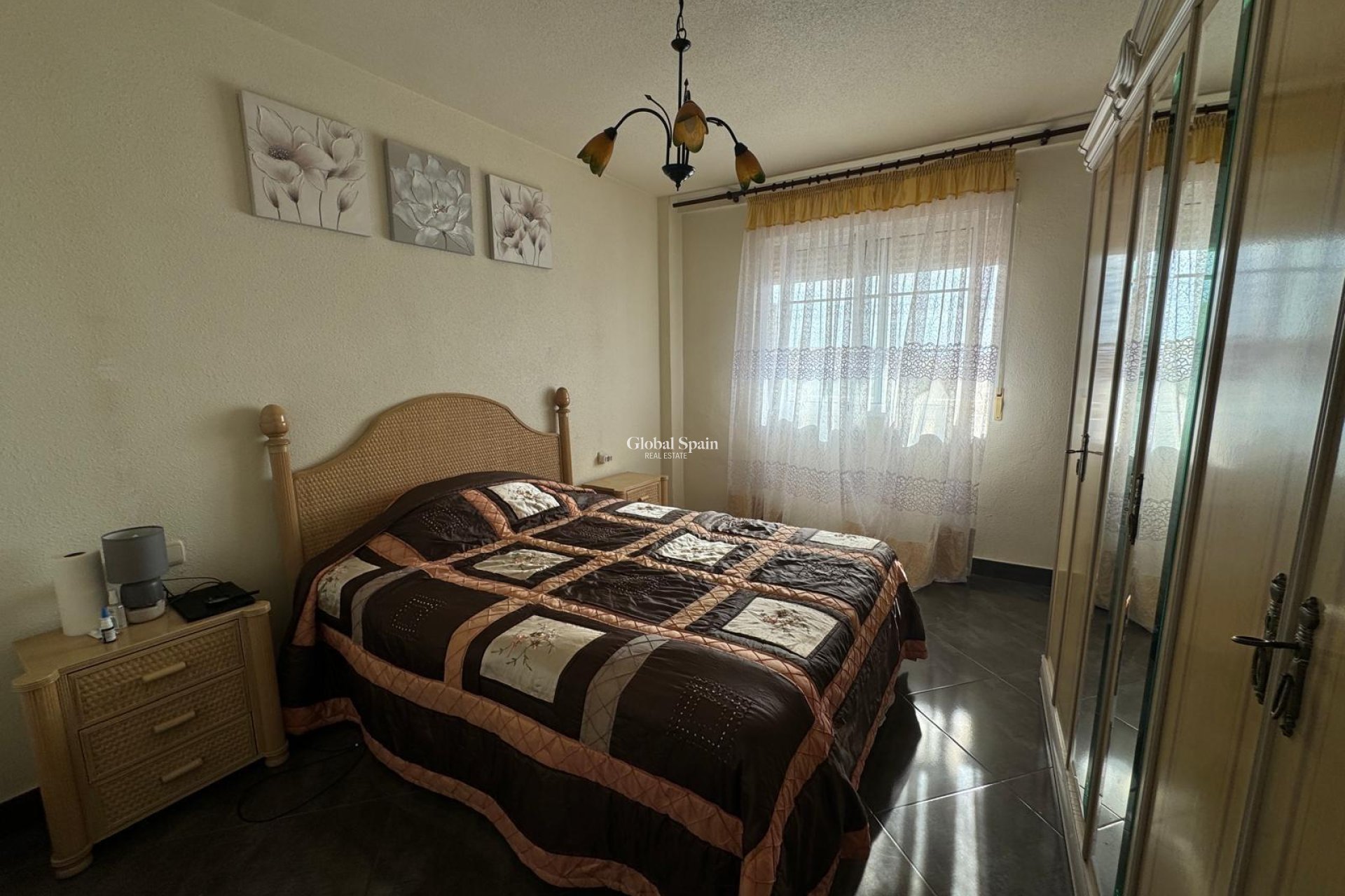 Revente - APPARTEMENT -
TORREVIEJA - Playa del Cura