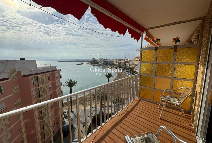 Revente - APPARTEMENT -
TORREVIEJA - Playa del Cura