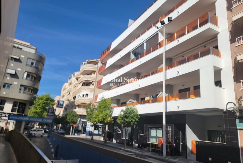 Revente - APPARTEMENT -
TORREVIEJA - Playa del Cura