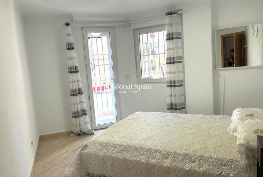 Revente - APPARTEMENT -
TORREVIEJA - Playa del Cura