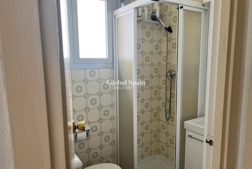 Revente - APPARTEMENT -
TORREVIEJA - Playa del Cura