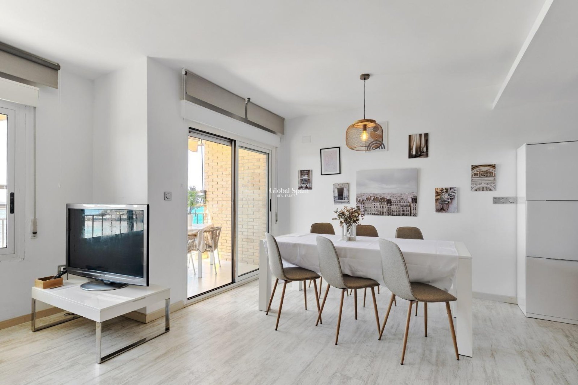 Revente - APPARTEMENT -
TORREVIEJA - Playa del Cura