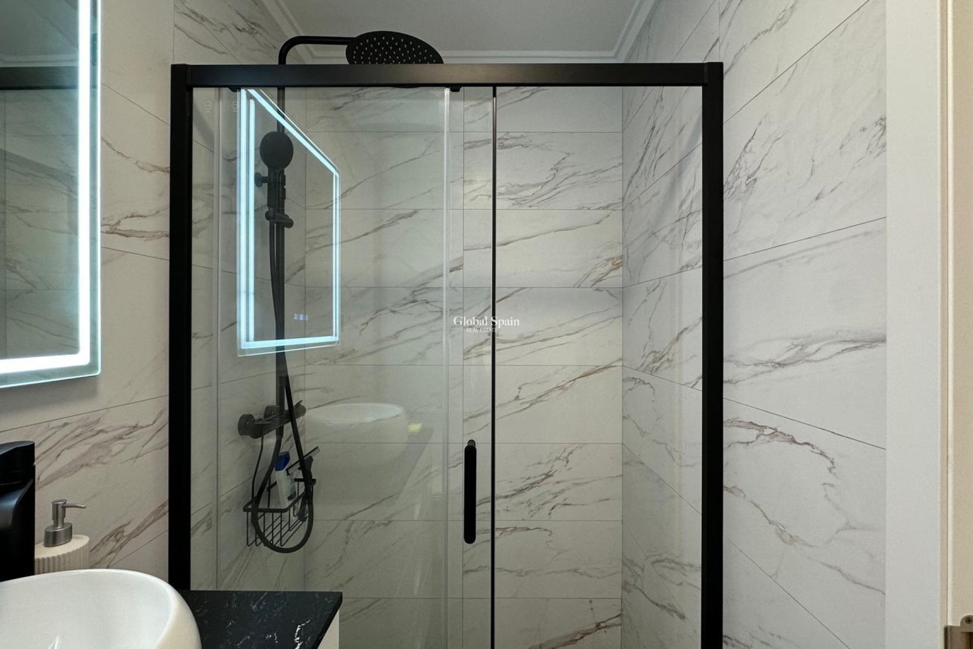 Revente - APPARTEMENT -
TORREVIEJA - Playa del Cura