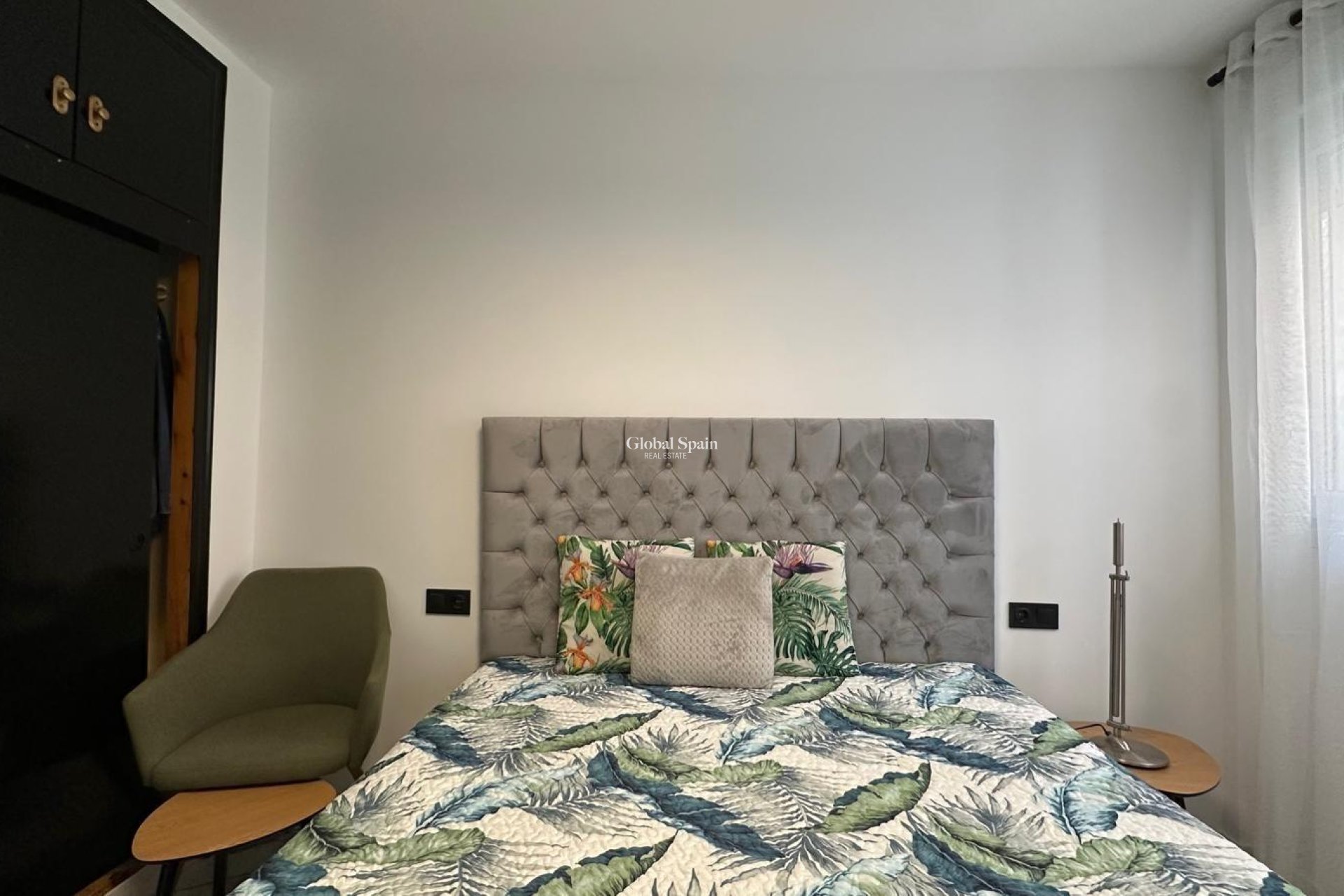 Revente - APPARTEMENT -
TORREVIEJA - Playa del Cura