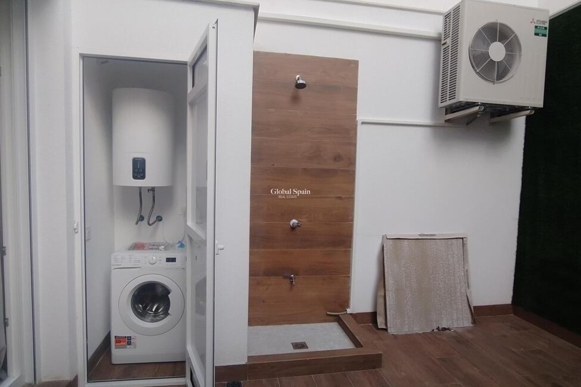 Revente - APPARTEMENT -
TORREVIEJA - Playa del Cura