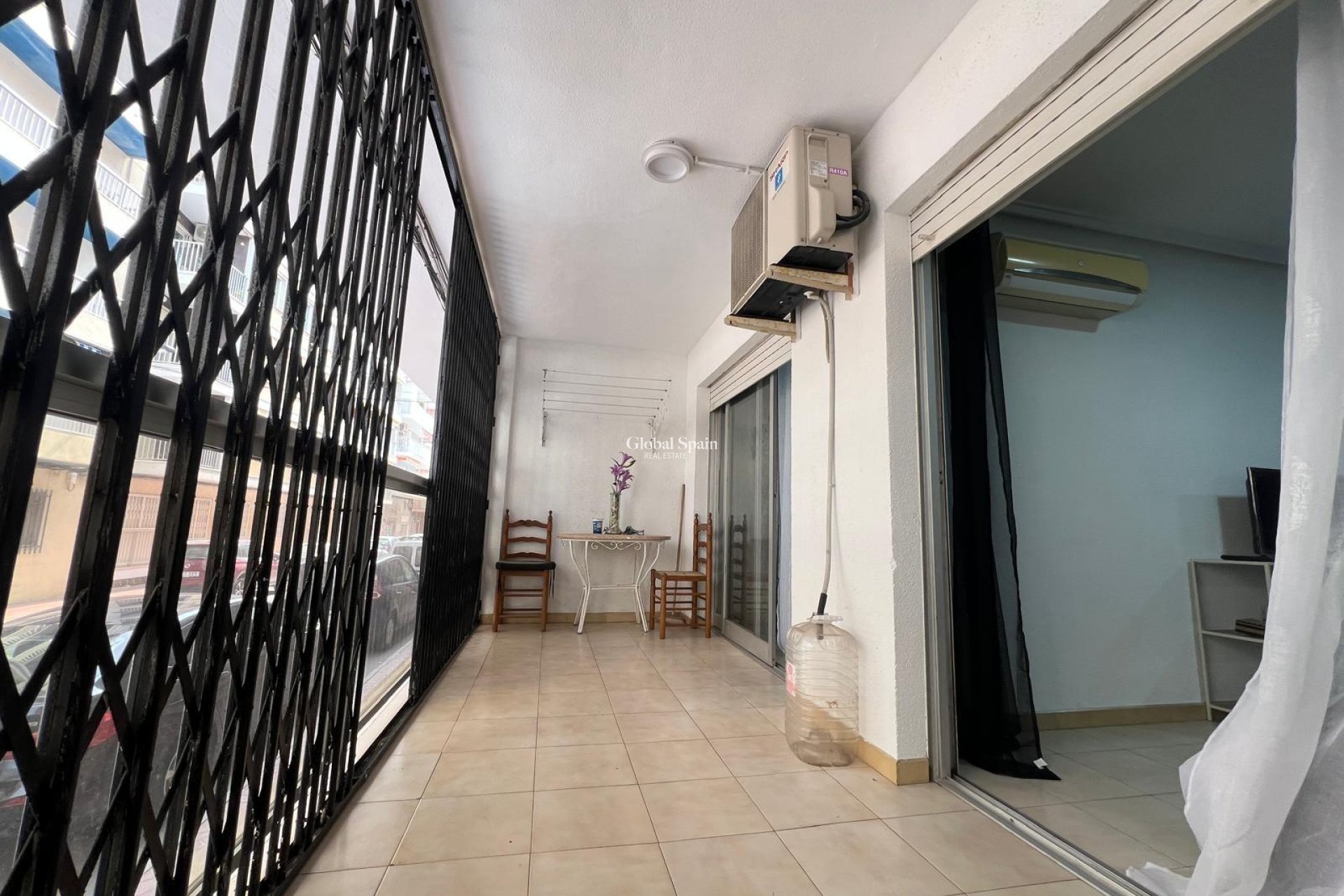 Revente - APPARTEMENT -
TORREVIEJA - Playa del Cura