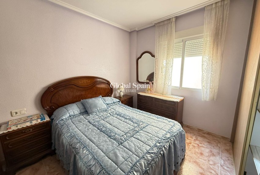 Revente - APPARTEMENT -
TORREVIEJA - Playa del Cura