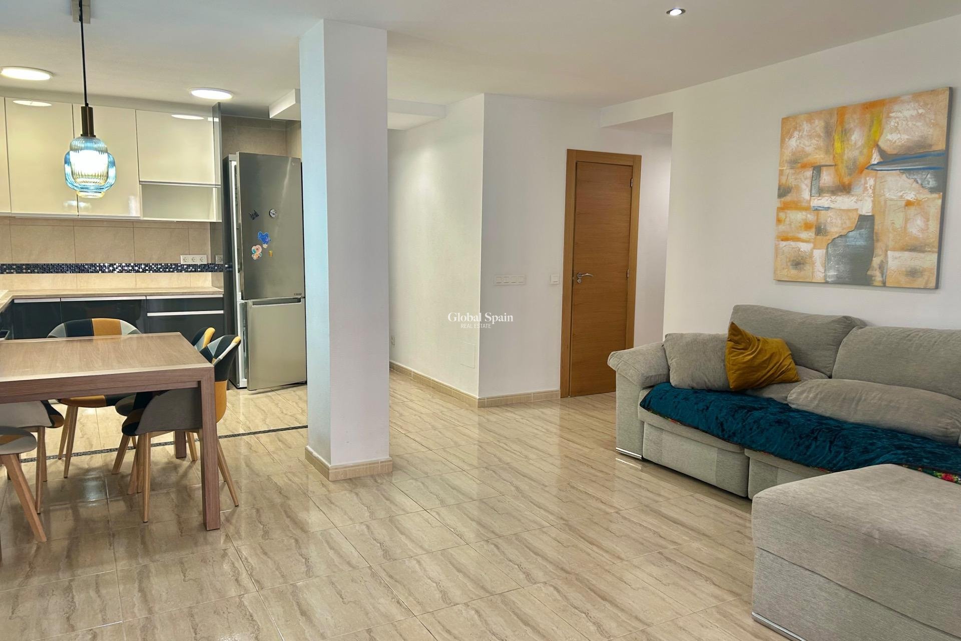 Revente - APPARTEMENT -
TORREVIEJA - Playa del Cura